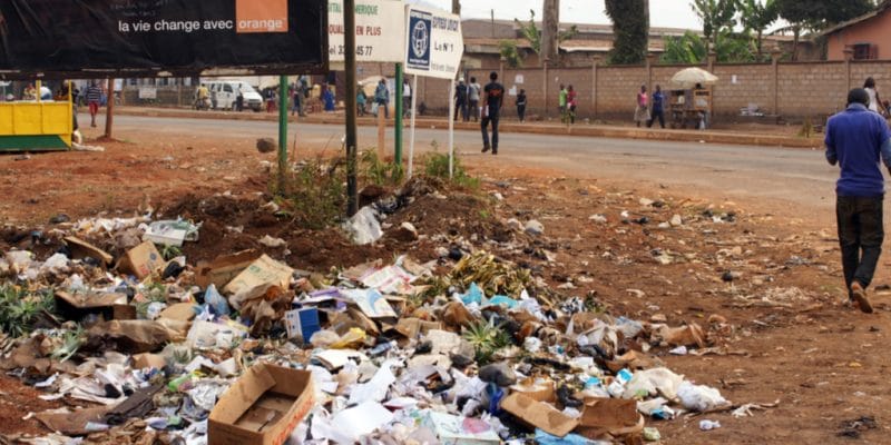 BURKINA FASO : l’UE cofinance un projet de gestion des déchets à Ouagadougou © Sylvie Bouchard/Shutterstock
