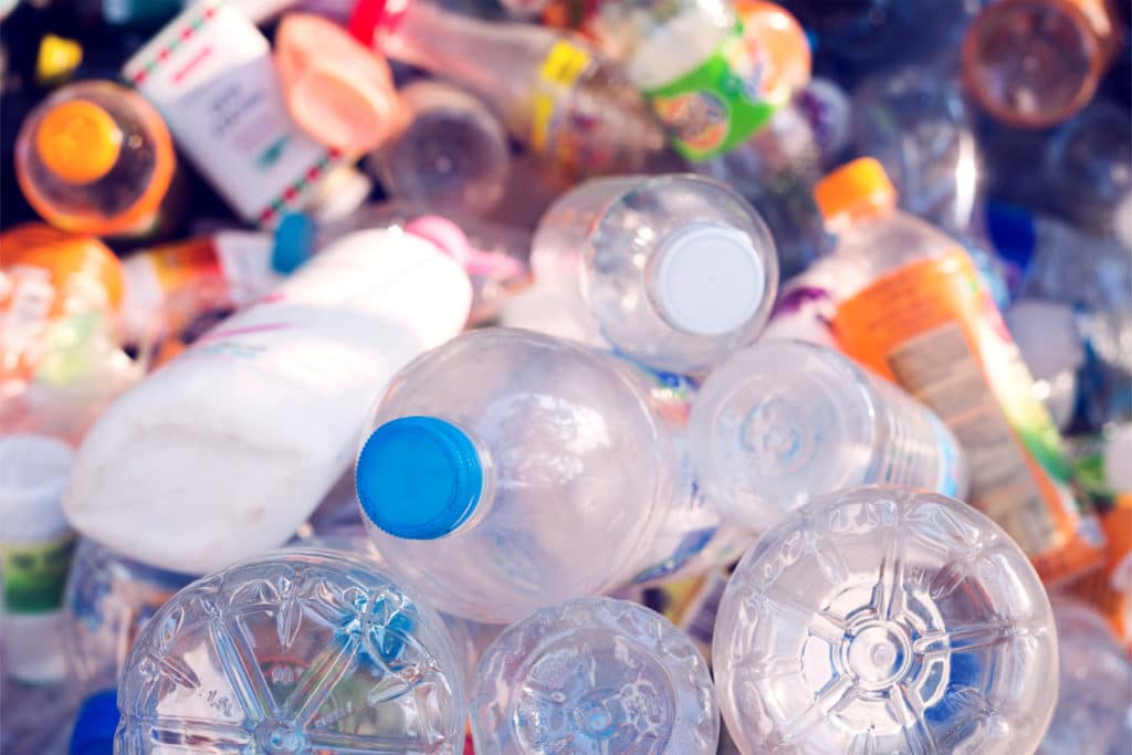 IVORY COAST: Nestlé sets itself six months to dispose of plastic waste in Triechville©Teerasak Ladnongkhun /Shutterstock