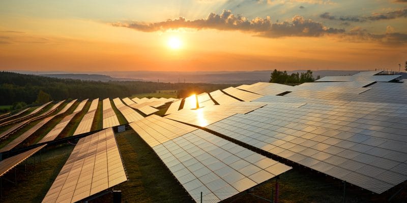 KENYA : Kenergy Renewables© Milos Muller /Shutterstock