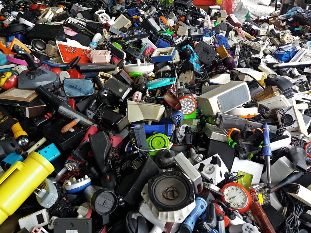 CAMEROON: e-waste recycling centre for Yaoundé and Douala