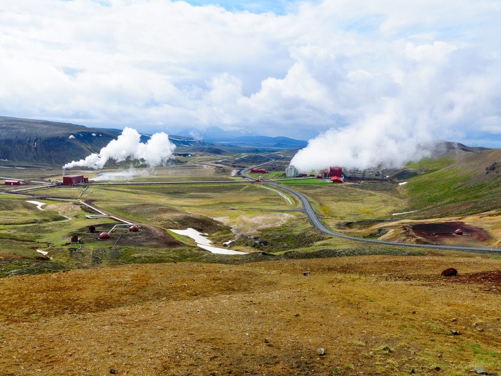 KENYA: Fuji Electric will build Unit 6 of Olkaria I geothermal power plant©RnDmS/Shutterstock