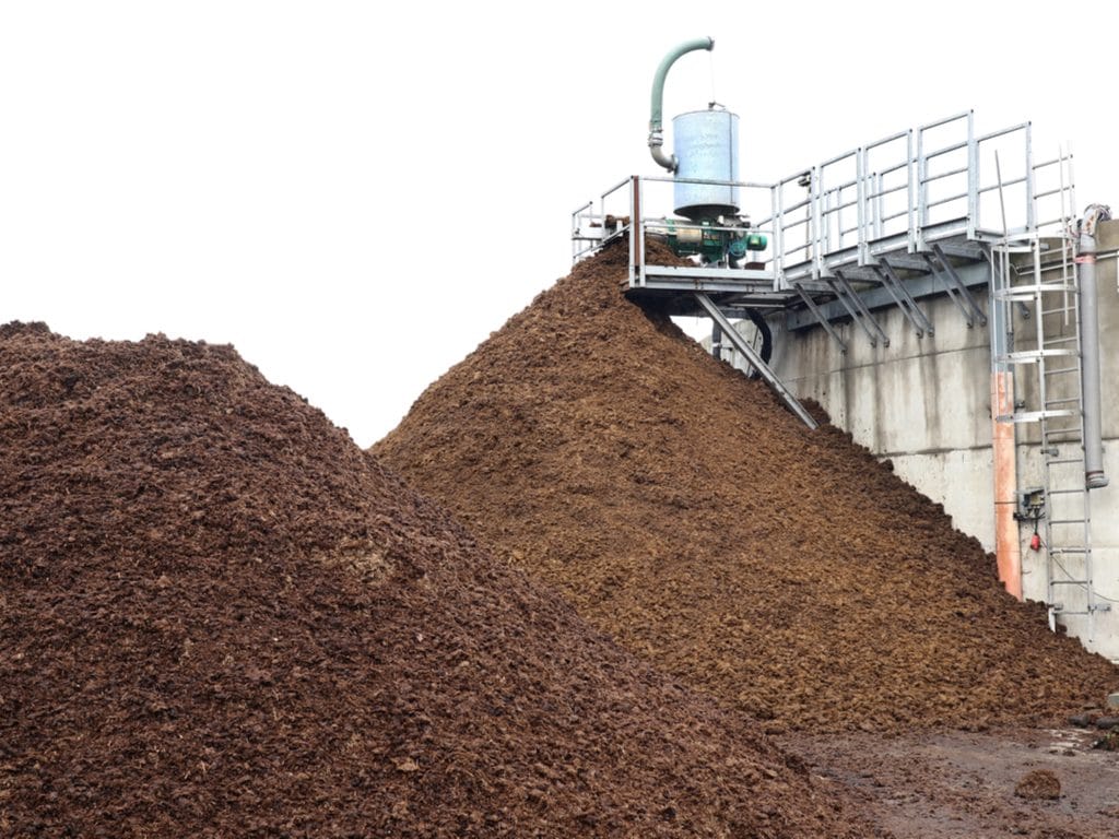 BENIN: ReBin replaces charcoal with biogas in Houegbo ©Holger Kirk/Shutterstock