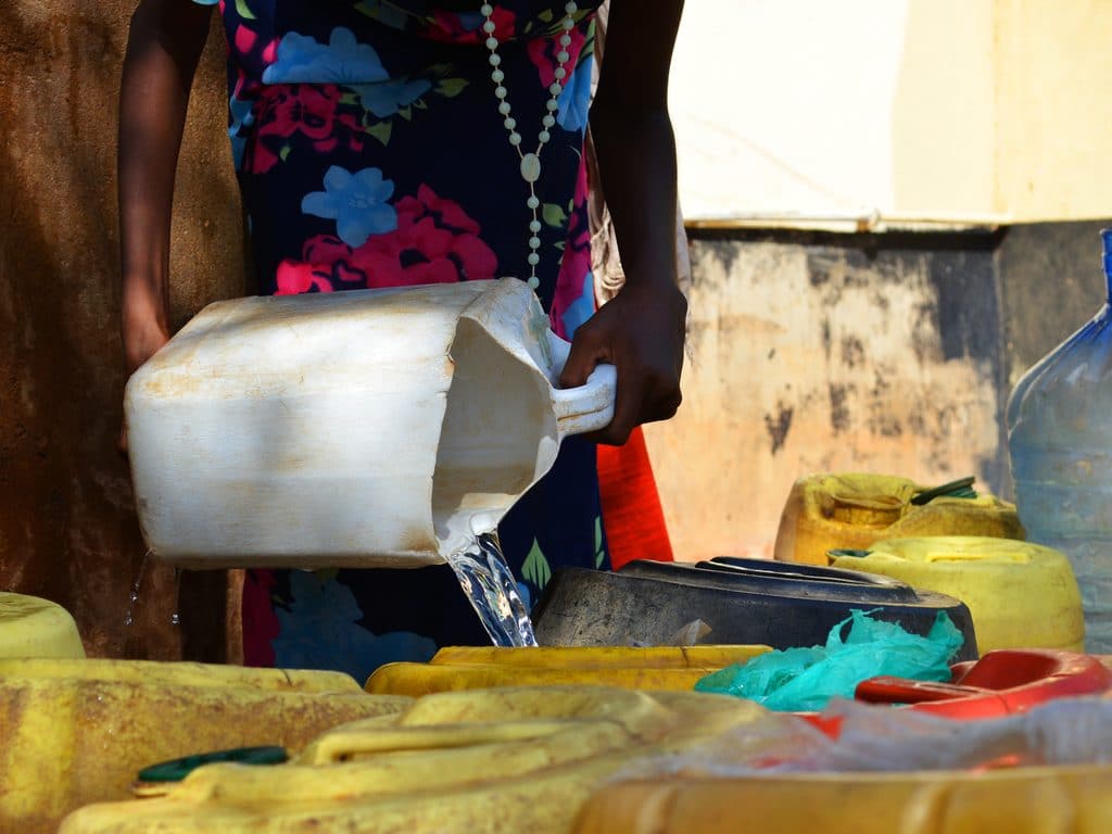 SÉNÉGAL : ETE va distribuer de l’eau potable pour les habitants de Ndiaganiao ©Jen Watson/Shutterstock