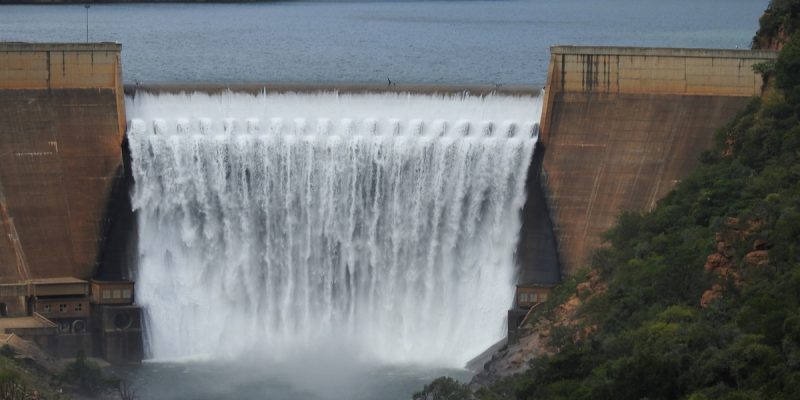 CAMEROON: Funding for Nachtigal hydroelectric power plant (420 MW) complete©toeytoey/Shutterstock
