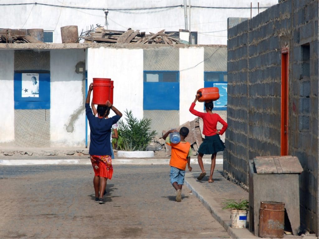 CAMEROON: WPIL wins drinking water supply contract for 20 cities ©Gratien JONXIS/Shutterstock
