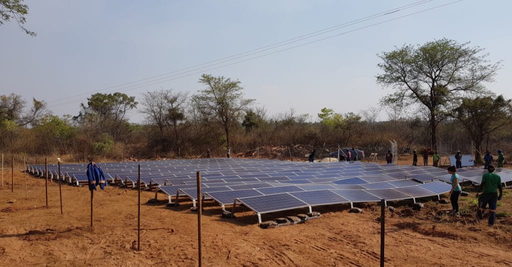 BURKINA FASO : le Fonds vert pour le climat finance l’électrification rurale©Sebastian Noethlichs/Shutterstock