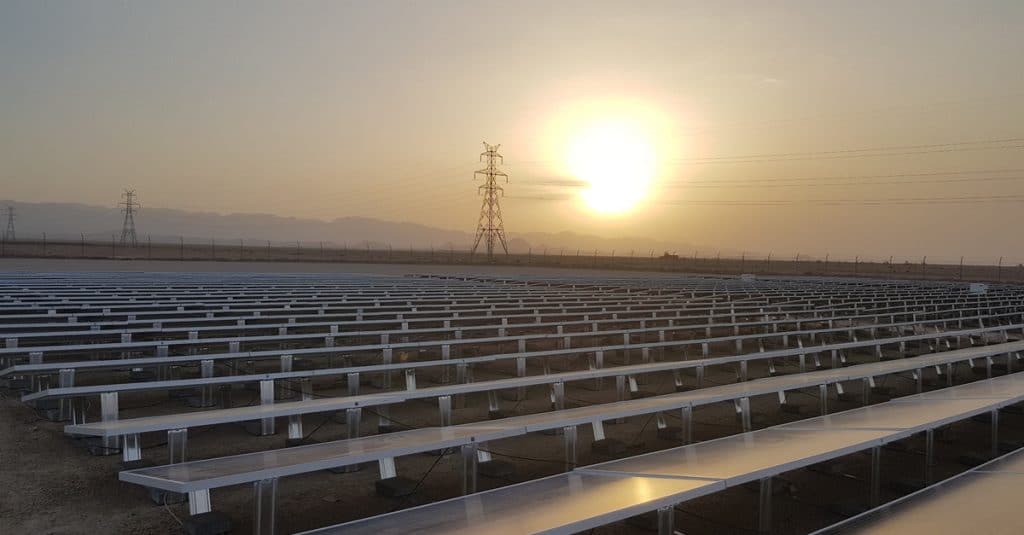 AFRICA: EIB financed 1600 MW of clean energy in 2018©Sebastian NoethlichsShutterstock