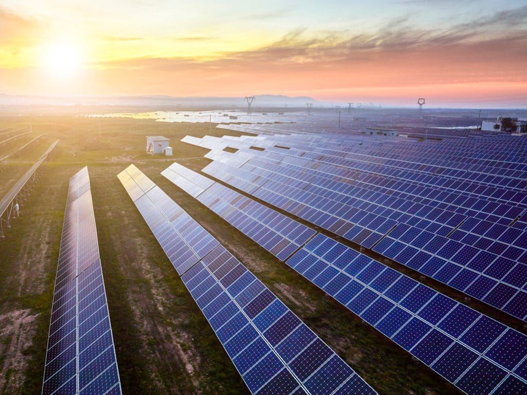 GUINÉE-BISSAU : un appel d’offres pour installer des centrales solaires©Jenson/Shutterstock