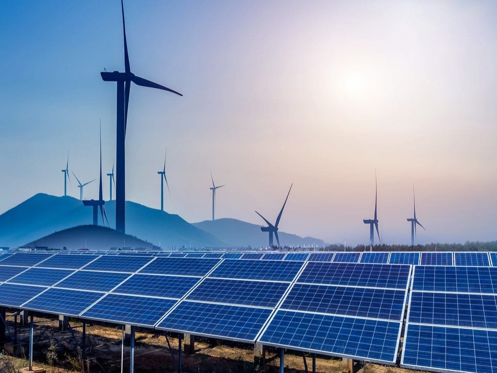SOUTH AFRICA: Juwi designs solar-wind hybrid power plant for Orion Minerals©hrui/Shutterstock