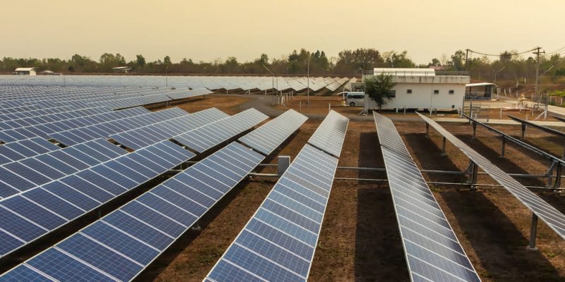 ZIMBABWE: Yaowei Technology allocates $15 million for solar energy development©Kampan/Shutterstock