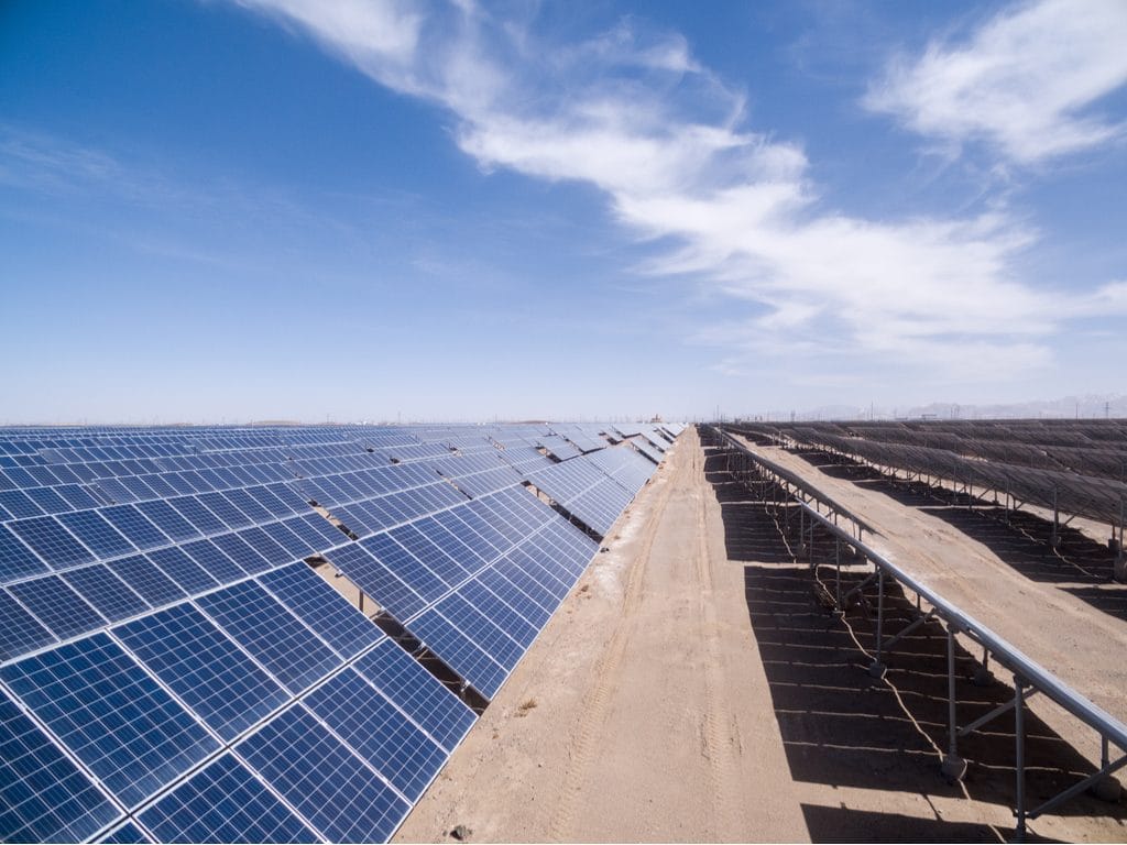 EGYPT: Schneider Electric and its partners connect solar park in Sharm el Sheikh©lightrain/Shutterstock