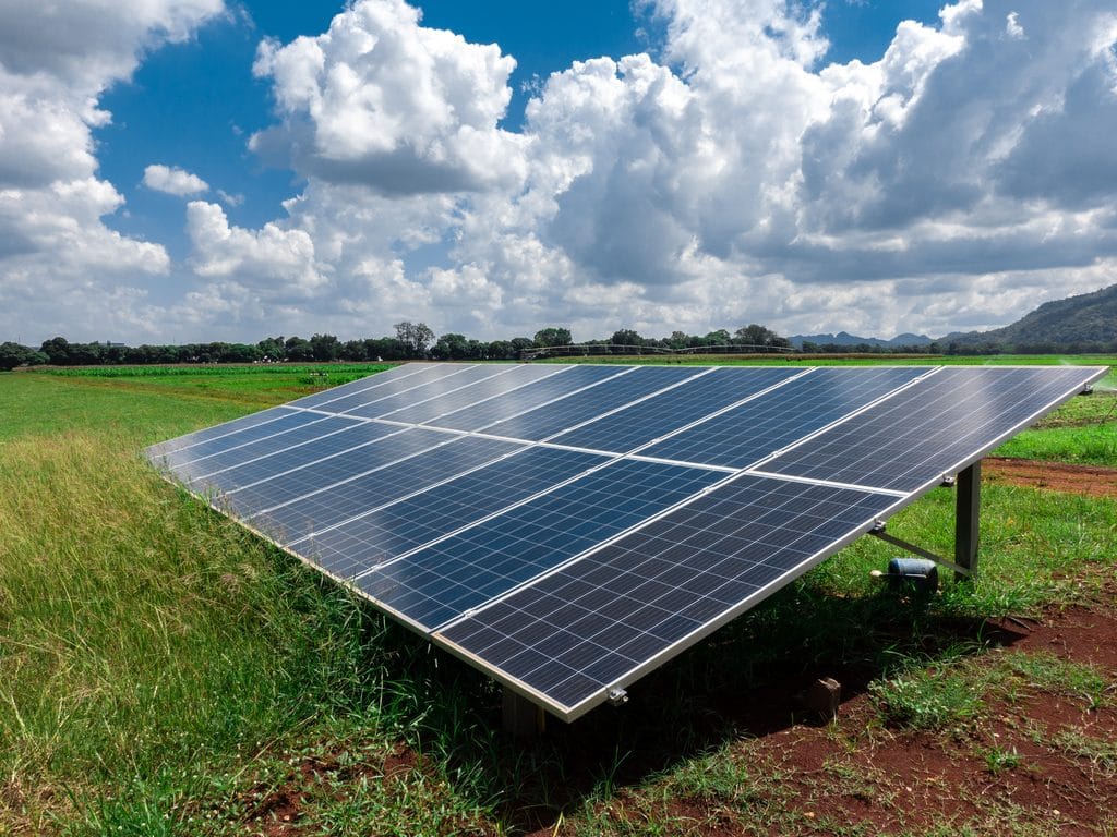 NIGERIA : Arnergy lève 9 M$ pour la distribution de ses mini-grids solaires©Yong006/Shutterstock