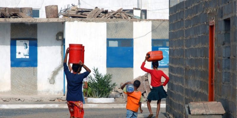 TANZANIE : Dawasa réinvestit près de 2 M$ dans les projets d’eau à Dar es Salam©Gratien JONXIS/Shutterstock