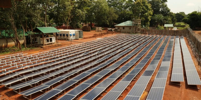 OUGANDA : mise en service d’une centrale solaire photovoltaïque de 10 MW à Bufulbi©Sebastian NoethlichsShutterstock