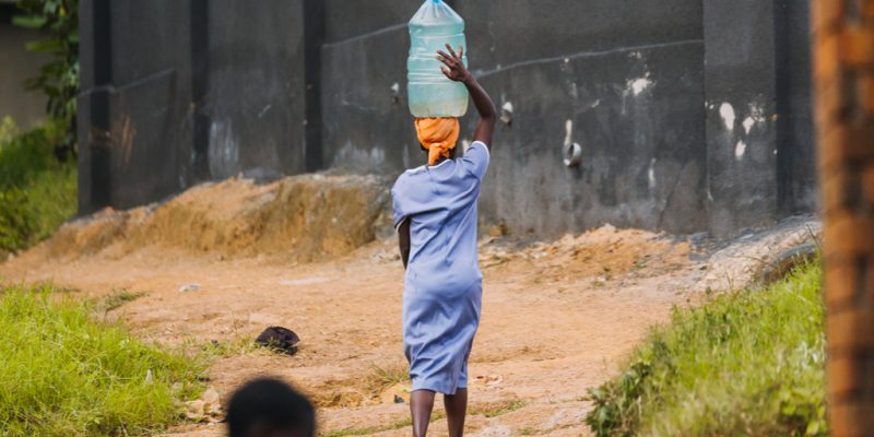 LIBERIA : LWSC, Am¬erican Venture et Quest Water s’allient pour un projet d’eau ©Dennis Diatel/Shutterstock