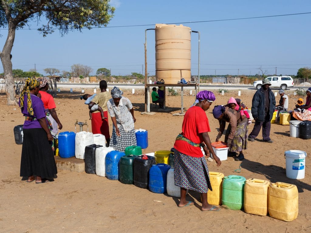 MALI: Borehole to supply drinking water, inaugurated in Sangarebougou©Artush/Shutterstock
