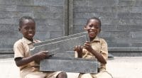 IVORY COAST: UNICEF offers 500 classrooms made of bricks from recycled plastic©UN
