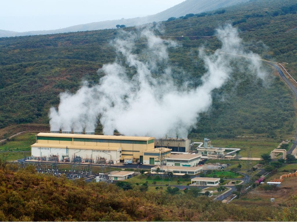 KENYA : KenGen connecte la première unité de la centrale géothermique d’Olkaria V©Byelikova Oksana/Shutterstock