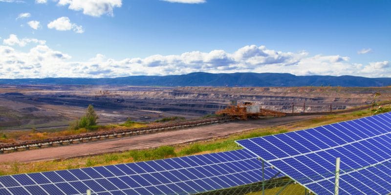 MALI : B2Gold va doter sa mine d’or de Fekola d’un off-grid solaire hybride de 30 MW©Martin Lisne/Shutterstock