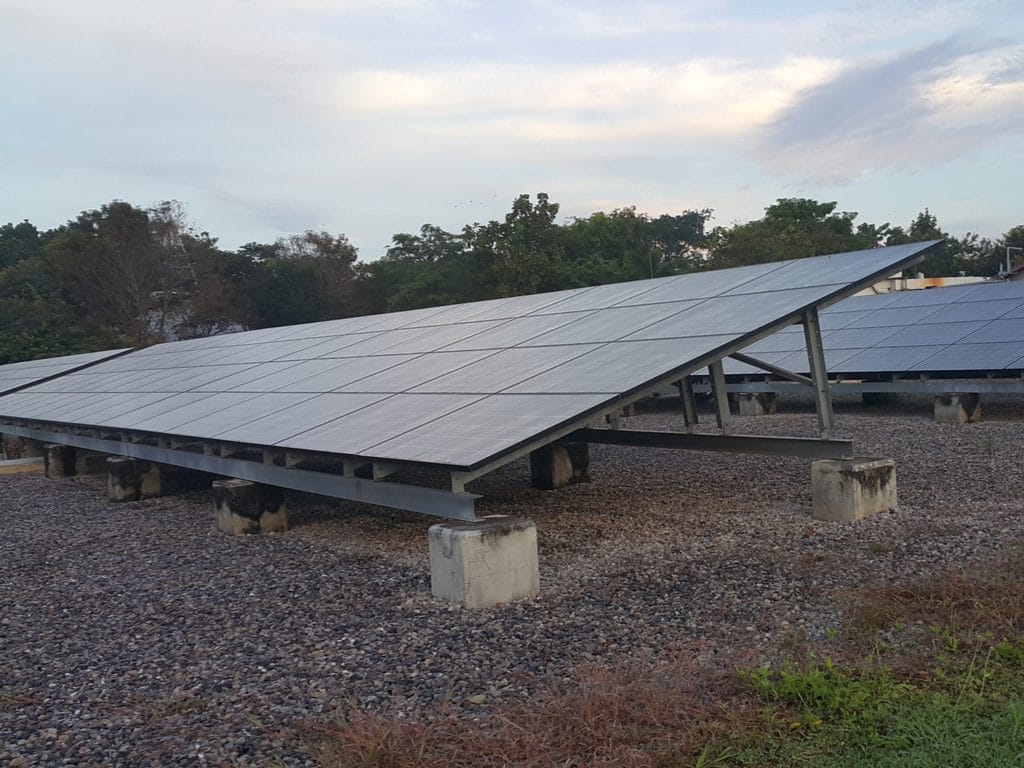 BENIN: Mini-solar power plant to power Borgou and Alibori localities©juthaoil/Shutterstock