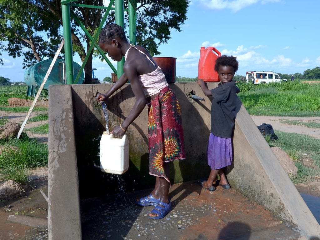 TOGO: MNS will provide drinking water to 200,000 people in Lomé ©africa924/Shutterstock