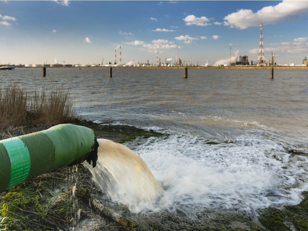 ÉGYPTE : 4 entreprises en lice pour un projet d’assainissement autour du lac Qaroun©IndustryAndTravel/Shutterstock