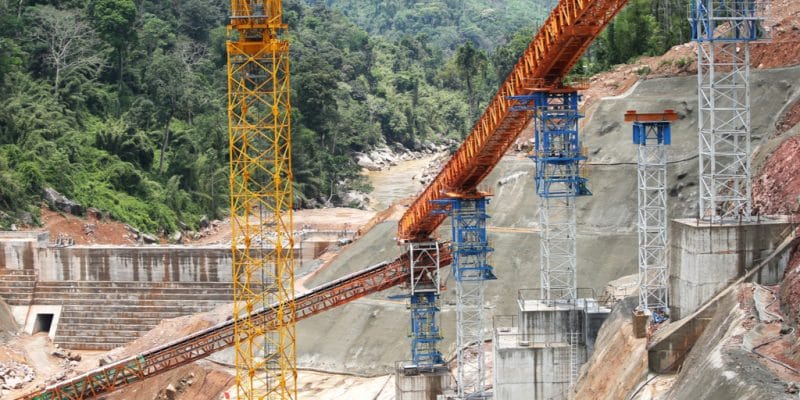 ZAMBIA: Sinohydro halts work at Kafue Gorge Dam site©CHAIYA/Shutterstock