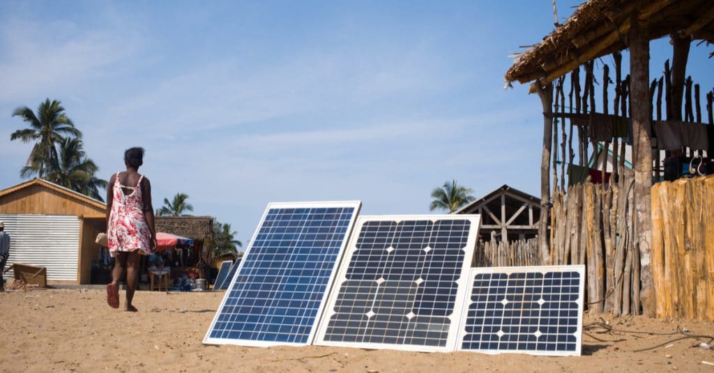 NIGERIA : l’UE accorde un nouveau soutien de 150 M$ aux énergies renouvelables©KRISS75Shutterstock