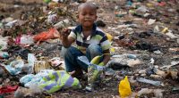 MALI: €152,000 as reward for plastic waste collection in Bamako©Peek Creative CollectiveShutterstock