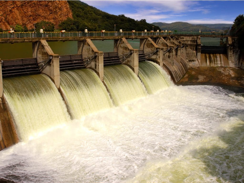 NIGERIA: Government allocates $5.5 million for the Mambilla mega hydroelectric project©Belinda Pretorius/Shutterstock