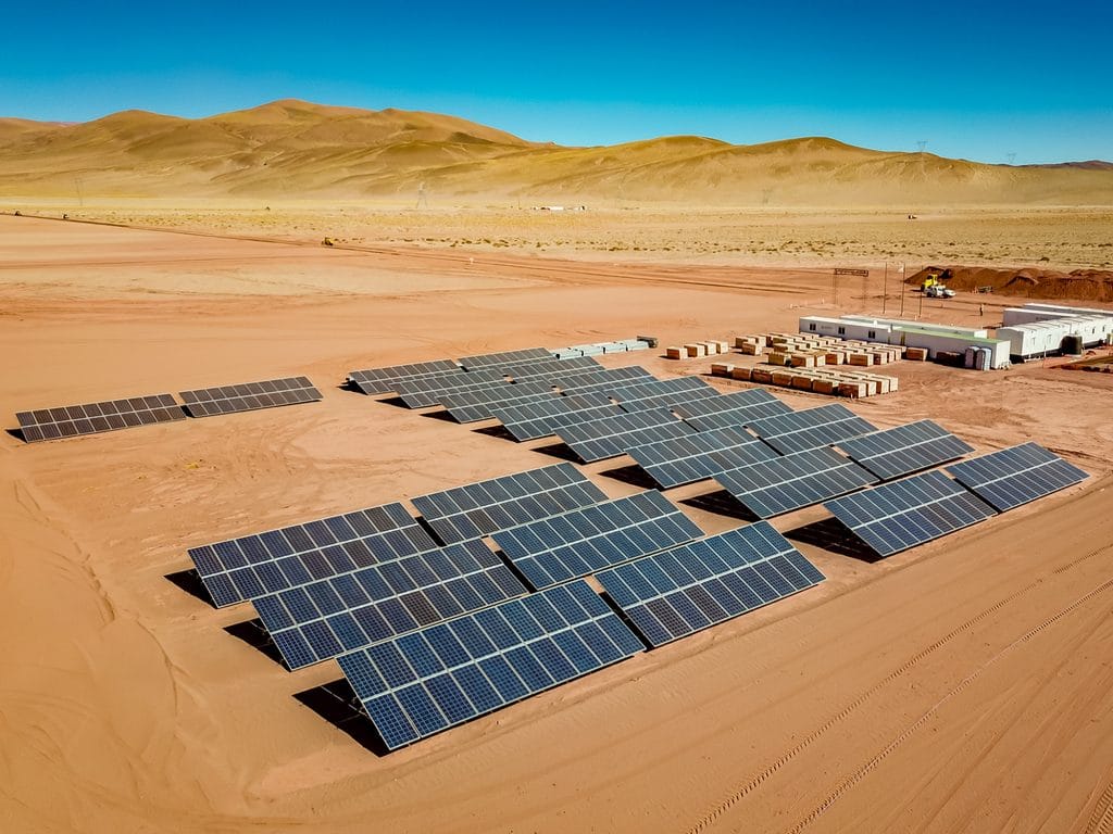 ÉGYPTE : EDF va allouer 25 M$ au fournisseur d’énergie solaire KarmSolar ©Estebran/Shutterstock