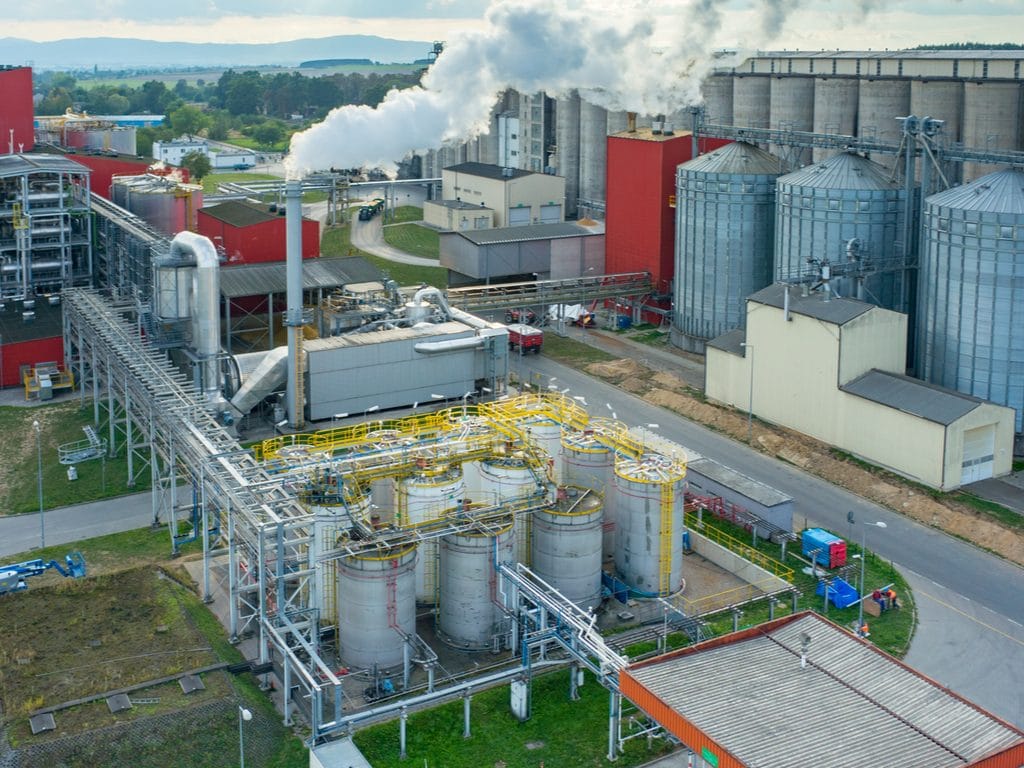 KENYA : Bamburi Cement mise sur la biomasse pour réduire ses coûts de production ©Stockr/Shutterstock