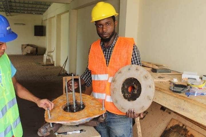 GUINEA: Young entrepreneurs design local wind turbines to light villages ©Eolguinée
