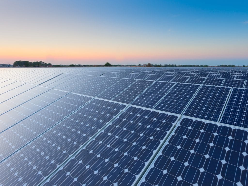 MALI : Scatec Solar et EDM signent un CAE pour la centrale solaire de Ségou (33 MWc)©PriceM/Shutterstock