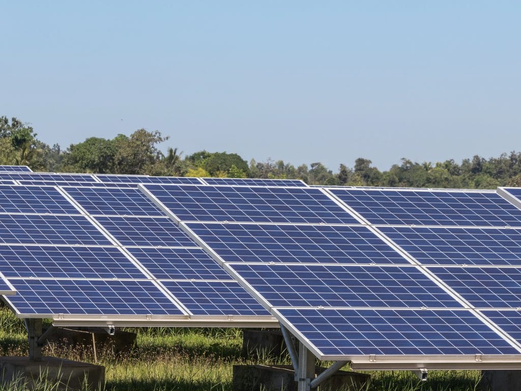 ZIMBABWE: Parvalue Energy authorised to build solar power plant in Bulawayo©Soonthorn Wongsaita/Shutterstock