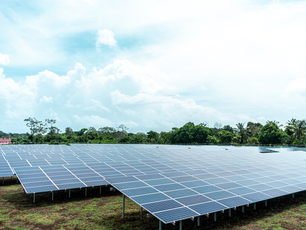 ZIMBABWE: Tatanga and Sable Chemicals agree on a 50 MWp solar power station©cfalvarez/Shutterstock