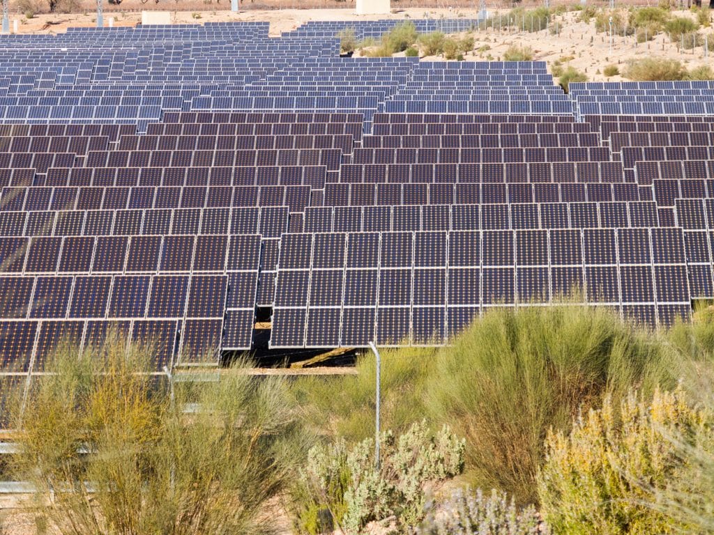 TOGO : AT2ER lance un appel d’offres pour la construction de deux centrales solaires ©Iakov Filimonov/Shutterstock