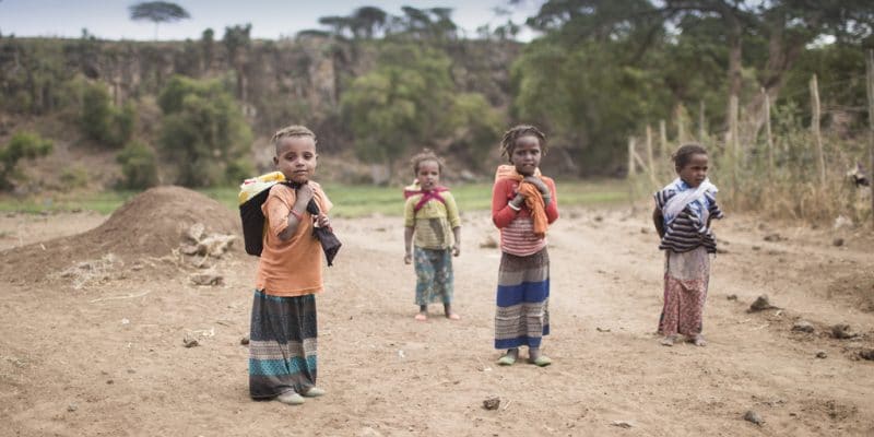 AFRIQUE : la dégradation de l’environnement compromettrait la santé des enfants©Sadik Gulec/Shutterstock