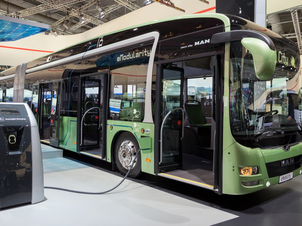 EGYPT: Mwsalat Misr inaugurates second electric bus service in Cairo©VanderWolf Images/Shutterstock