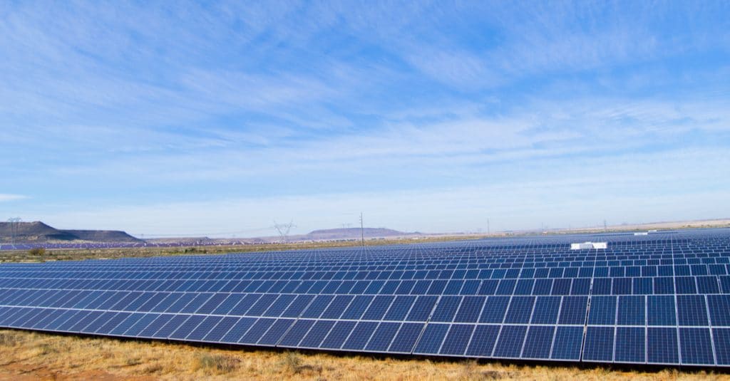 BURKINA FASO: Urbasolar is building a 33 MW solar power plant in Pâ©Douw de Jager/Shutterstock