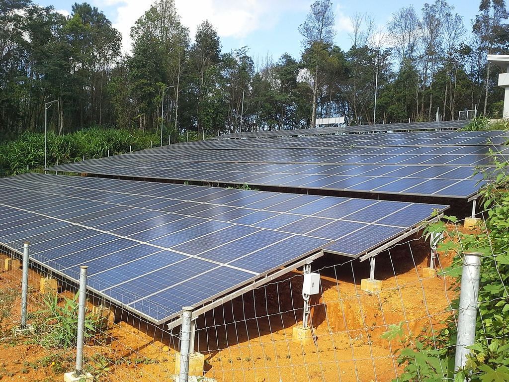 BURUNDI: IDA grants $100 million for electrification via mini-solar grids ©alongkorn-boy/Shutterstock