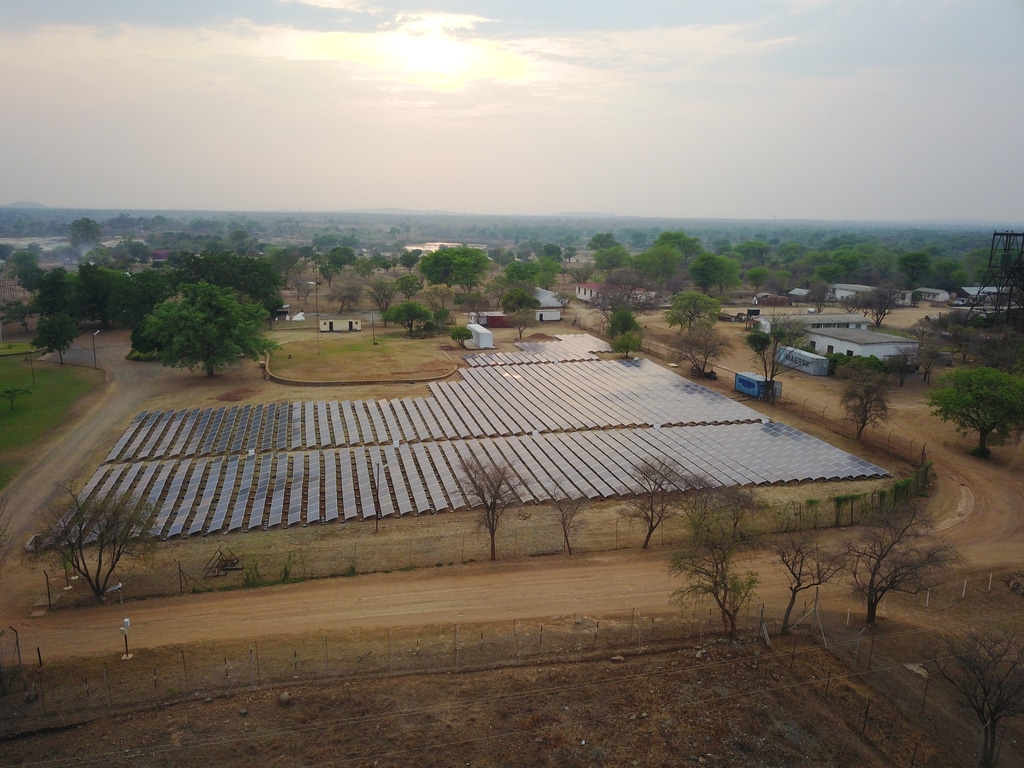 ZIMBABWE: Holt Holding will invest $7 million in a 10 MWp solar power plant©Sebastian NoethlichsShutterstock