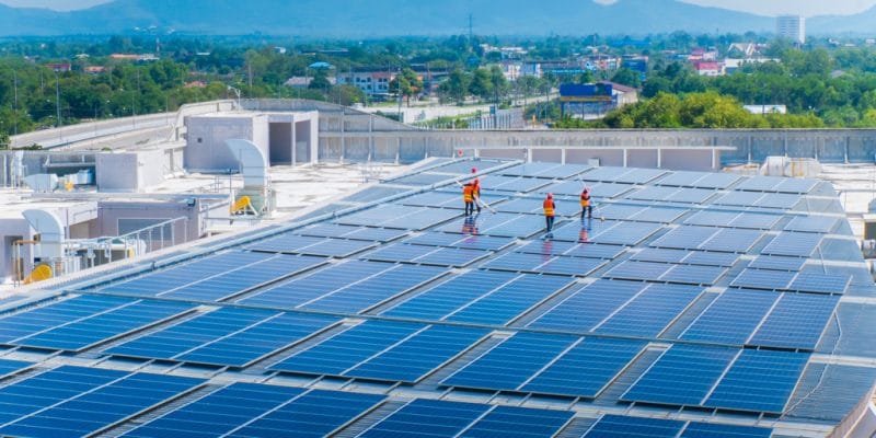 MOZAMBIQUE : le Covid-19 bloque le projet d’off-grid solaire de Ncondezi Energy© Teerapan Kammontree/Shutterstoc