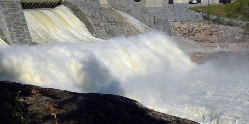 GUINEA: Human Rights Watch condemns damage by Souapiti hydroelectric project©JRJfin / Shutterstock