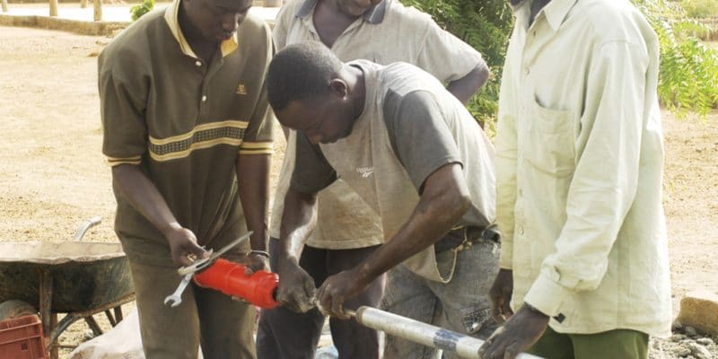 GABON : Drillmex International va réparer les fuites d’eau potable dans les communes©Gilles Paire/Shutterstock