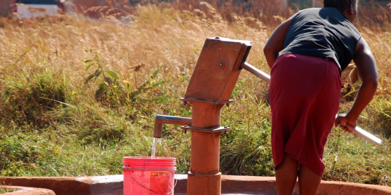 DRC: New water sources for health facilities in Butembo and Katwa©Franco Volpato / Shutterstock