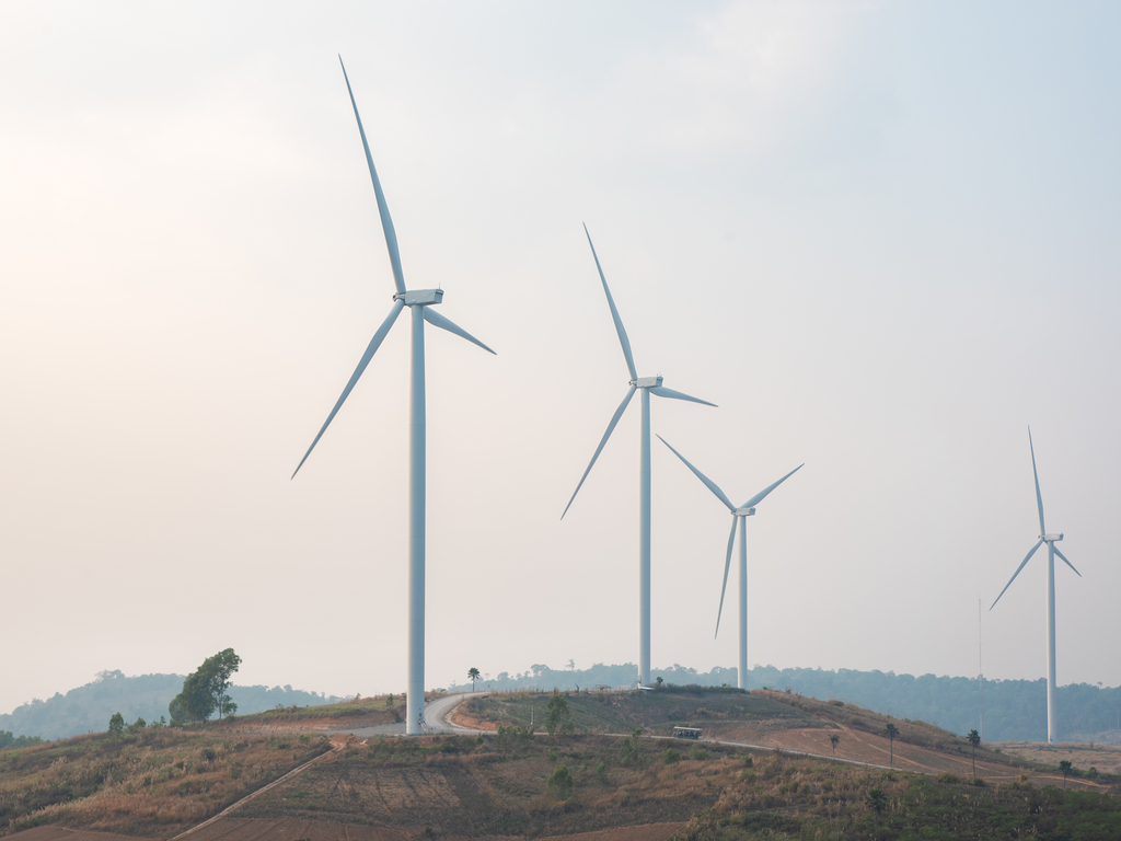 KENYA : GE achève les travaux de construction du parc éolien de Kipeto de 100 MW©Chaowat S/Shutterstock