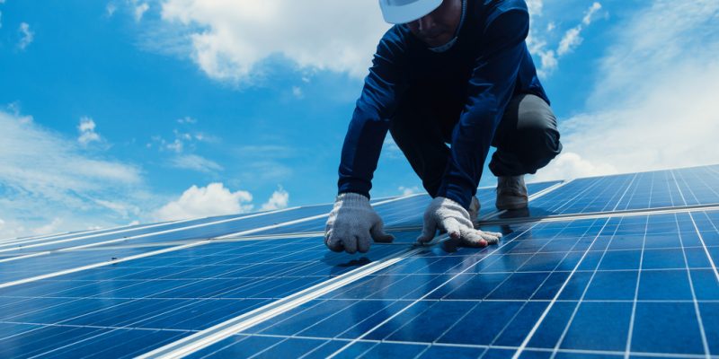 AFRIQUE : Sun Exchange reçoit 3 M$ d’ARPF pour l’énergie solaire rémunérée en Bitcoin©only_kim/Shutterstock