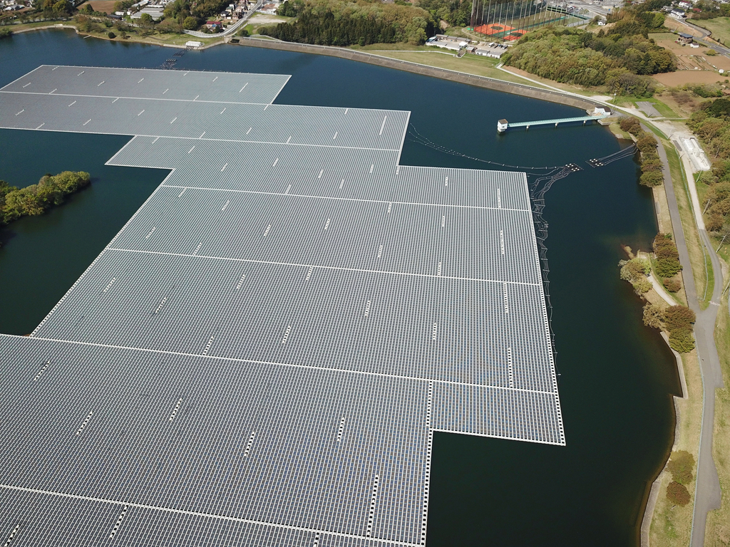 TUNISIE : Qair va construire une centrale solaire flottante à Berges du Lac©dreamnikon/ Shutterstock