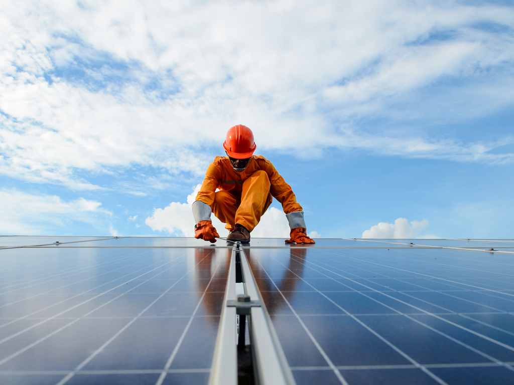 EGYPT: Benha and Suntech to build solar power plants (18 MWp) in NAC ©Sonpichit Salangsing/Shutterstock